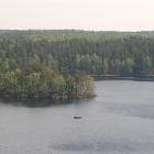 Ättestupan, 40 meter över sjön Orlunden